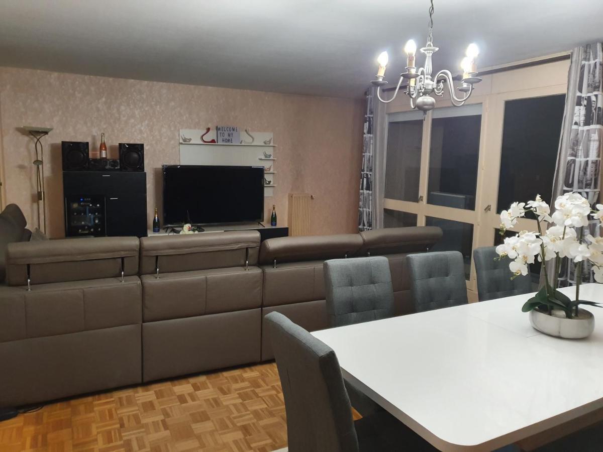 Dans Grand Appart De 113M2 Proche Paris Creil Luaran gambar