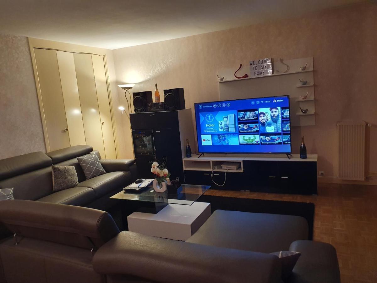 Dans Grand Appart De 113M2 Proche Paris Creil Luaran gambar